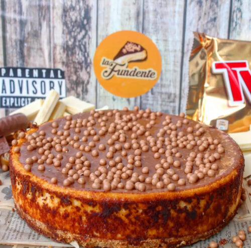 Tarta de Twix con parmesano, chocolate blanco y caramelo salado - Imagen 2